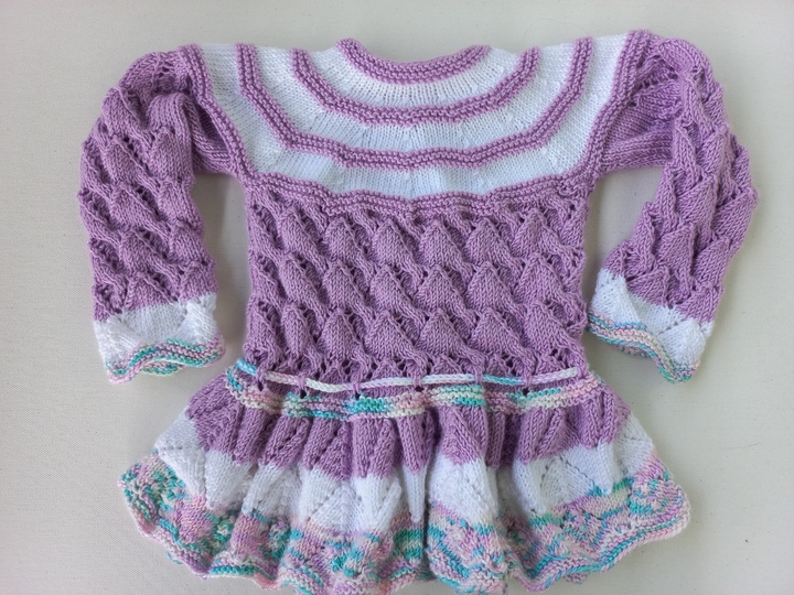 Strickanleitung Babyjacke/Mädchenjacke Gr. 68/74 ca. 5-9 M, mit Volant,