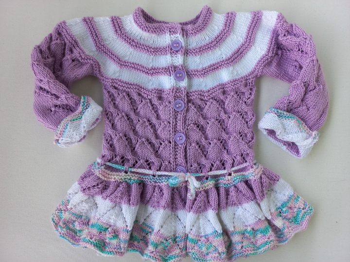Strickanleitung Babyjacke/Mädchenjacke Gr. 68/74 ca. 5-9 M, mit Volant,