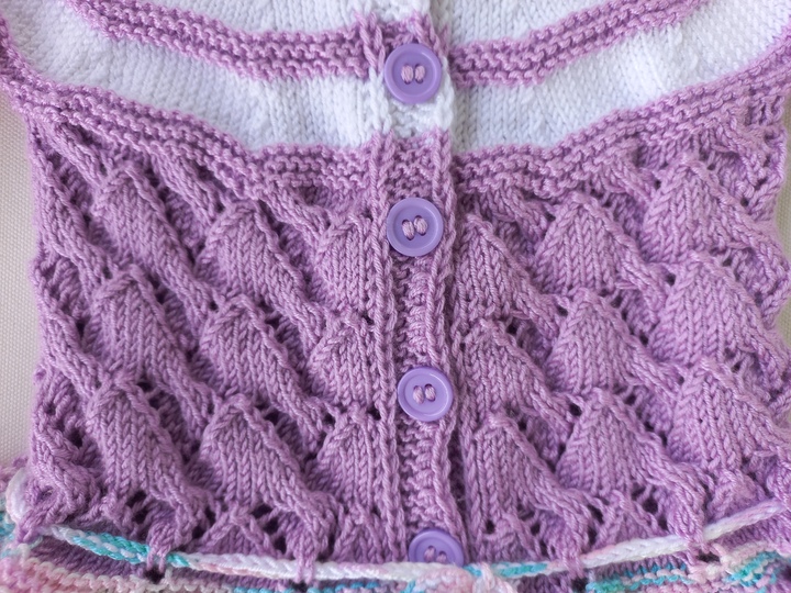 Strickanleitung Babyjacke/Mädchenjacke Gr. 68/74 ca. 5-9 M, mit Volant,