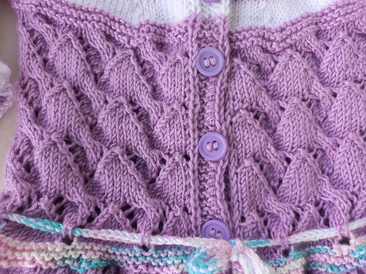 Strickanleitung Babyjacke/Mädchenjacke Gr. 68/74 ca. 5-9 M, mit Volant,