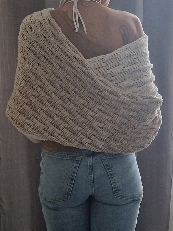 Häkelanleitung für den Ärmelschal "Wrap me"