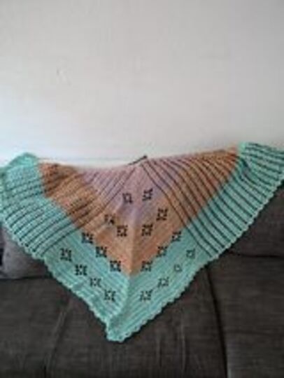 Dreieckstuch Blumenflügel häkeln