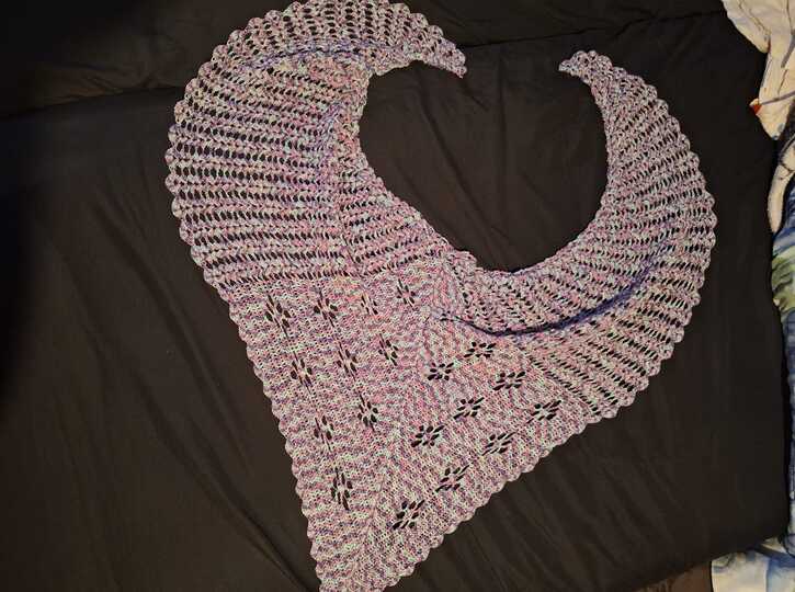 Dreieckstuch Blumenflügel häkeln