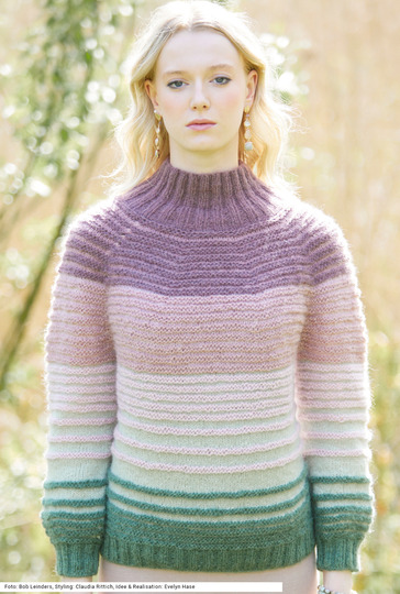 Rundpassen-Pulli mit Streifen in Grün- und Rosatönen