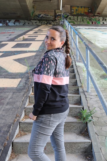 Ebook Colorblocking Hoodie ENINGEN Gr. 34-56