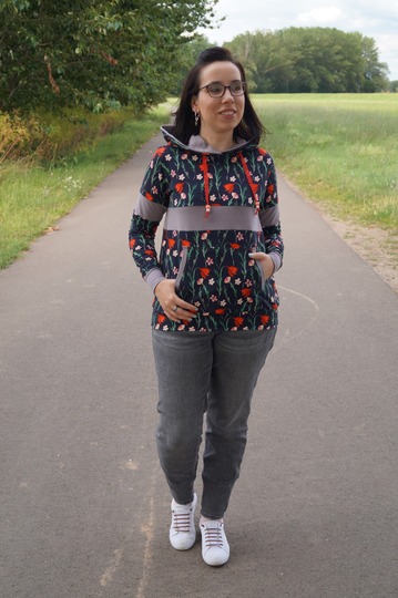 Ebook Colorblocking Hoodie ENINGEN Gr. 34-56