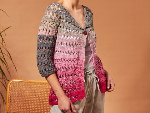 RUNDPASSENJACKE MAGNOLIE, gehäkelt