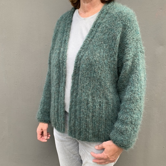 Strickanleitung Strickjacke Vanessa Größe 36 – 48