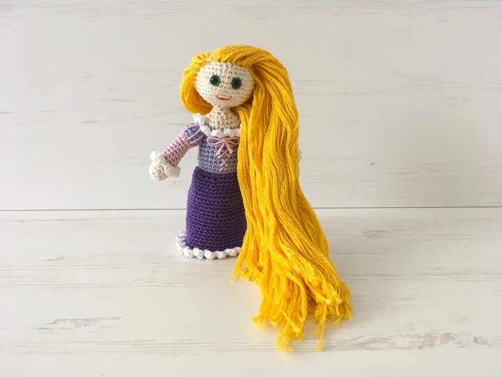 Häkelanleitung Amigurumi Lolita