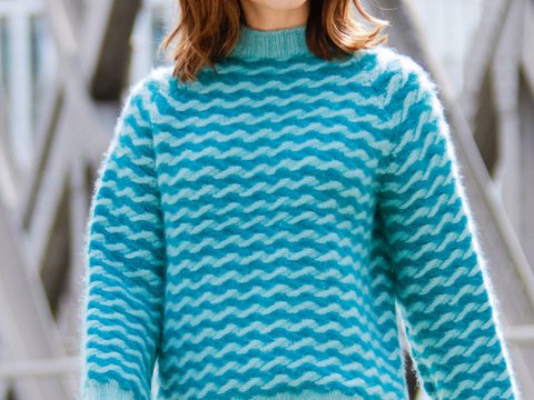 Raglanpulli mit Hebemaschenmuster in Mintgrün udn Petrol