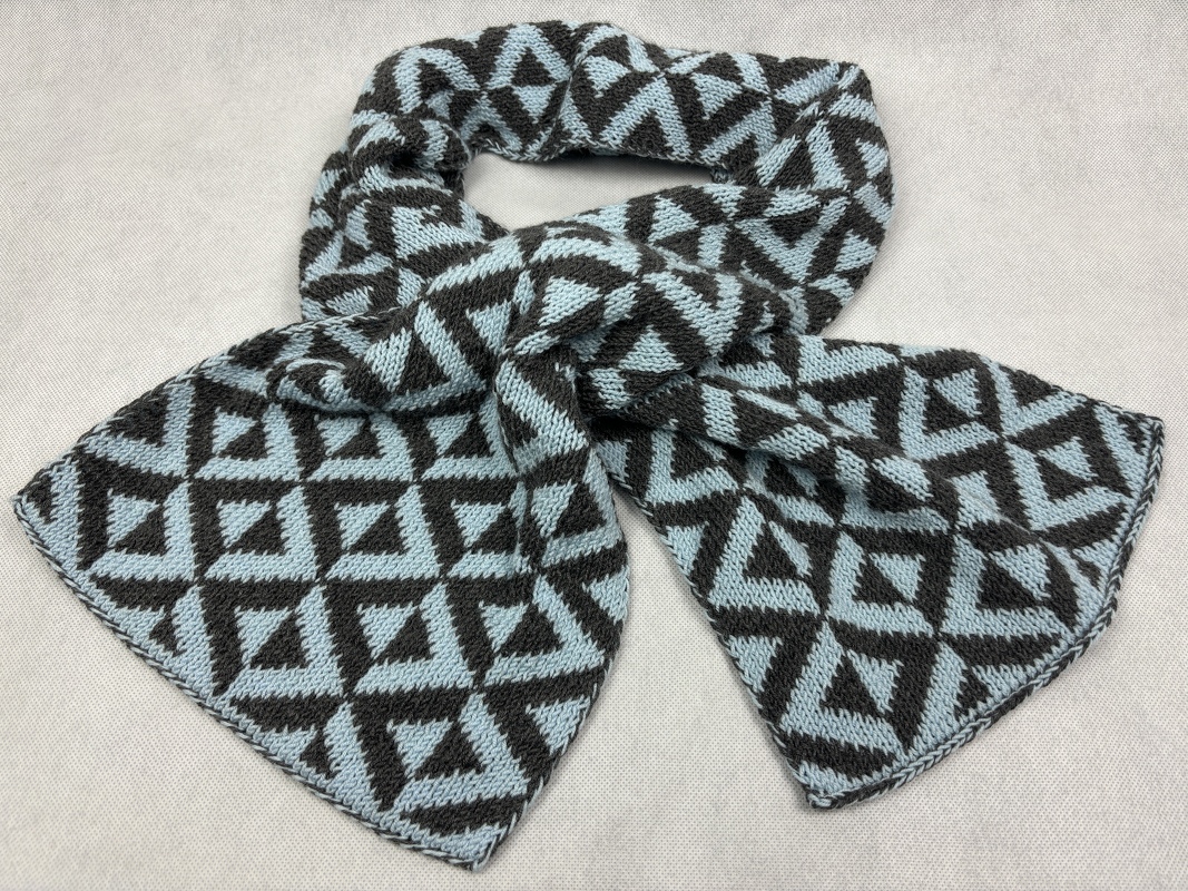 Schal «Spiegelungen» - Eine Double Face Strickanleitung