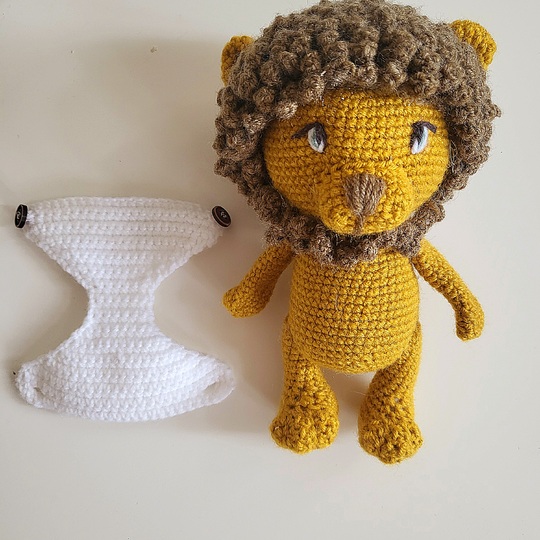 Häkelanleitung für Löwe mit Windel