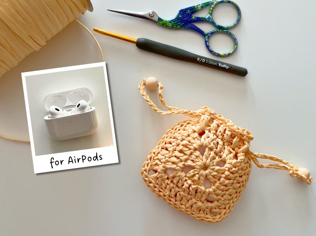 Granny square earphone case with drawstring crochet pattern video tutorial