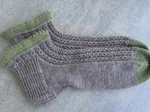 Sneakersocken im Trachtenstil