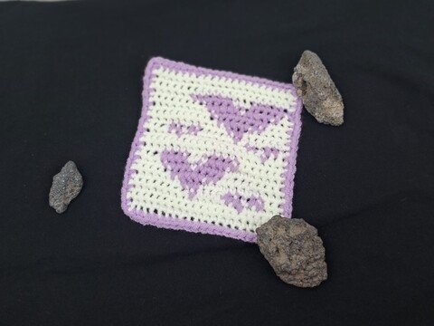 Halloween Bat Coaster – Crochet Pattern for Stylish Fall Decor