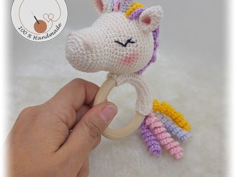 Einhorn Rassel zum nach Häkeln