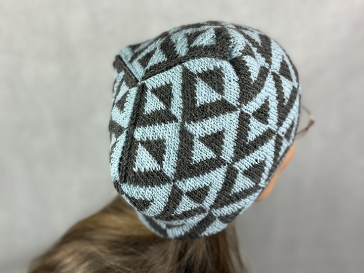 Wendemütze «Spiegelungen» - Eine Double Face Strickanleitung