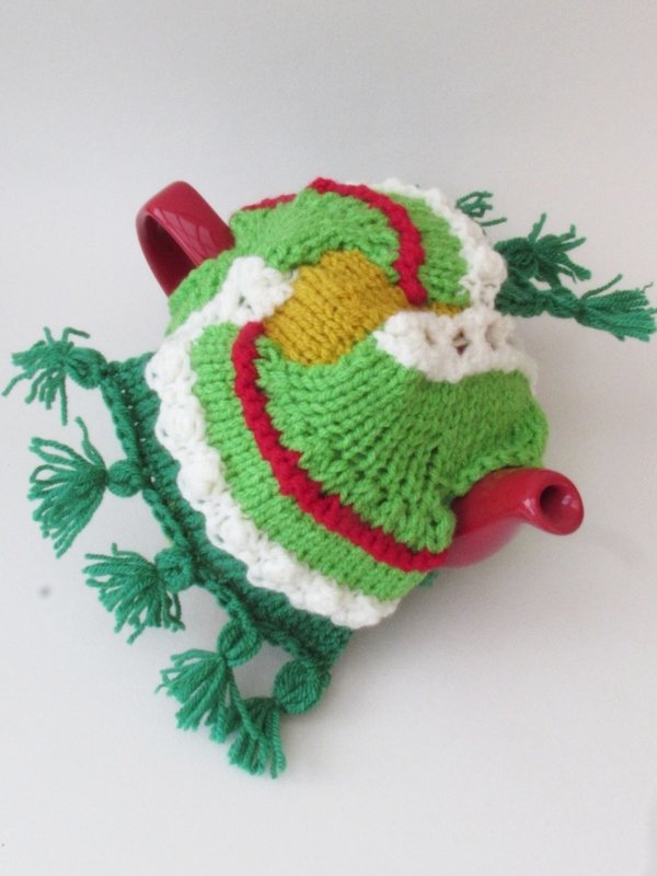 TeaCosyFolk's Winter Scarf Tea Cosy Knitting Pattern - Image 5