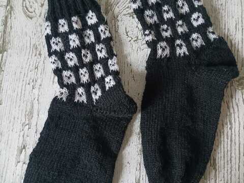 Strickanleitung Geister Socken