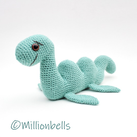 Loch Ness Monster Amigurumi Häkelanleitung Dino Kuscheltier