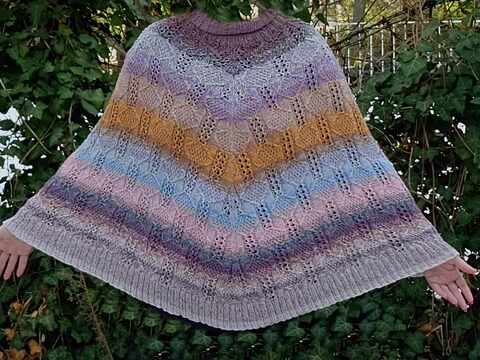 Toller Poncho "Zauber-Rauten", Größe XS bis 5XL und größer