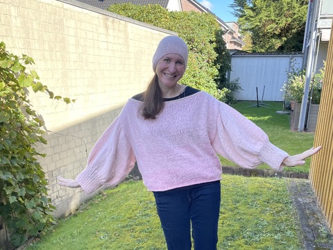 Strickanleitung Set Lockerer Pullover & passende Longbeanie