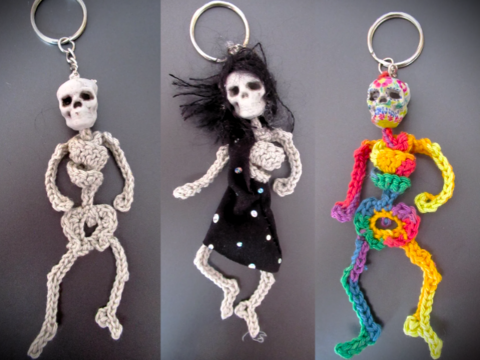 Häkelanleitung Schlüsselanhänger Skelett