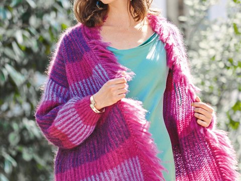 Fransen-Jacke im zweifarbigen Patent in Weinrot, Flieder und Violett