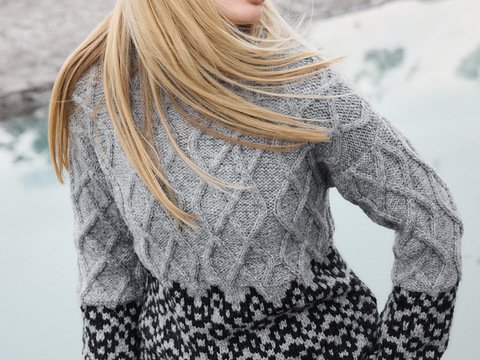 Rautenpulli mit Jacquardpasse