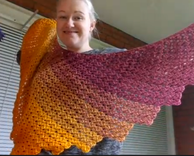 Tutorial  "TRIANGLE Shawl CROCHET" for Intermediate