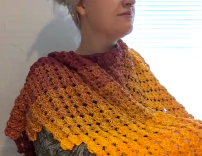 Tutorial  "TRIANGLE Shawl CROCHET" for Intermediate