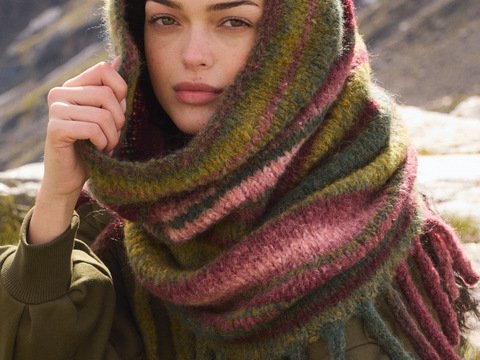 Loop im Farbverlauf mit Fransen