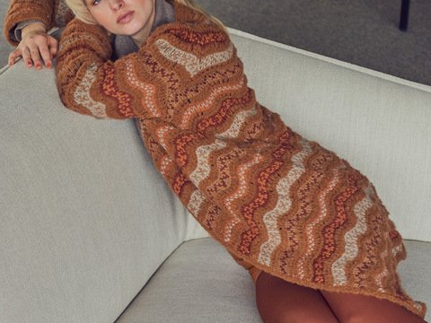 Longjacke im Wellenmuster