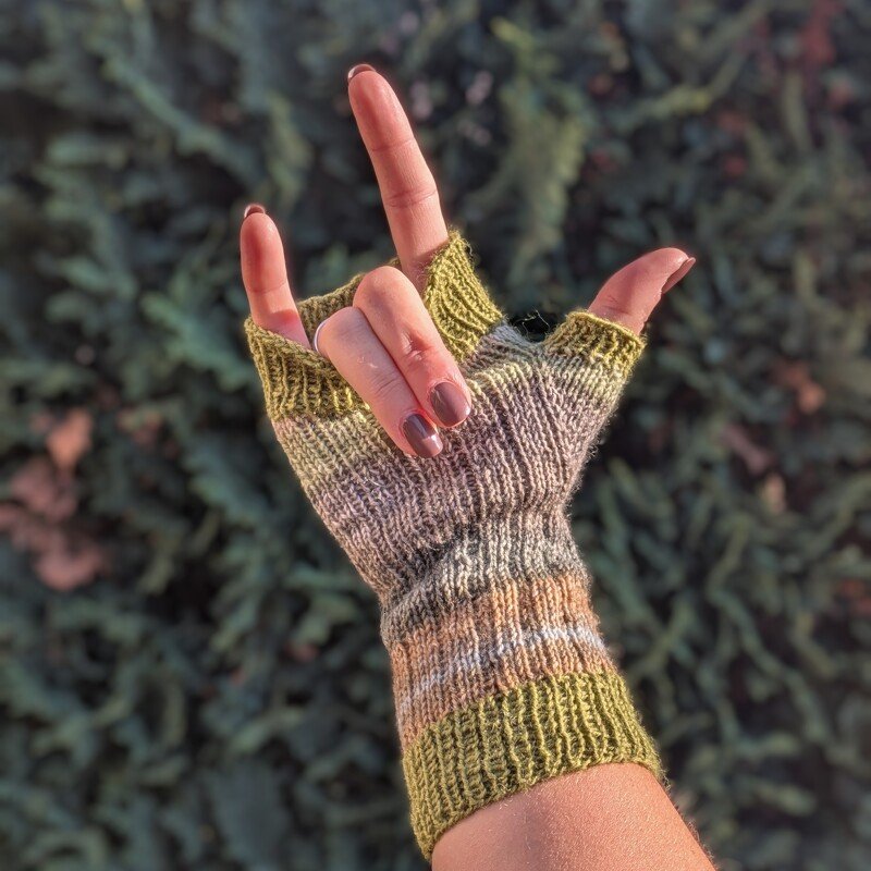 Strickanleitung Handstulpen Karla