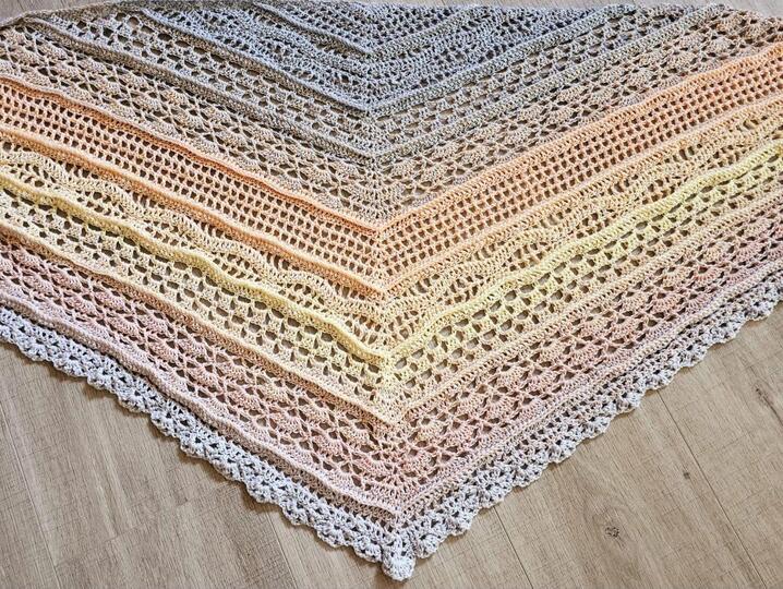 Häkelanleitung Tuch "Julie" flach