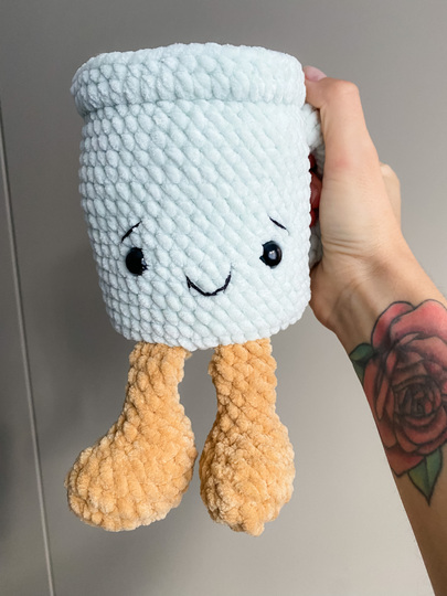 Süße Tasse (Happy Mug) kostenlose Häkelanleitung