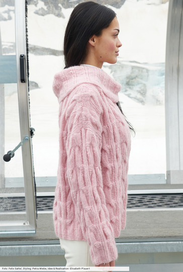 Zopfmusterpulli in Oversize