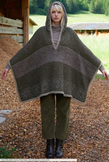 Kapuzen-Cape im Norwegermuster