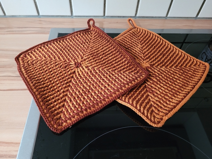 Topflappen im Brioche Muster
