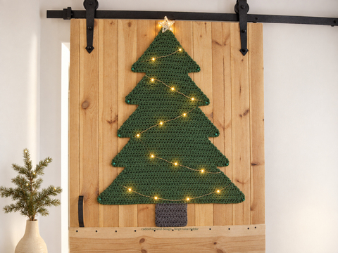 Crochet Christmas Easy Tree Pattern: Chunky Wool Wall Hanging for Beginner