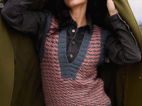 Pullunder im Hebemaschenmuster