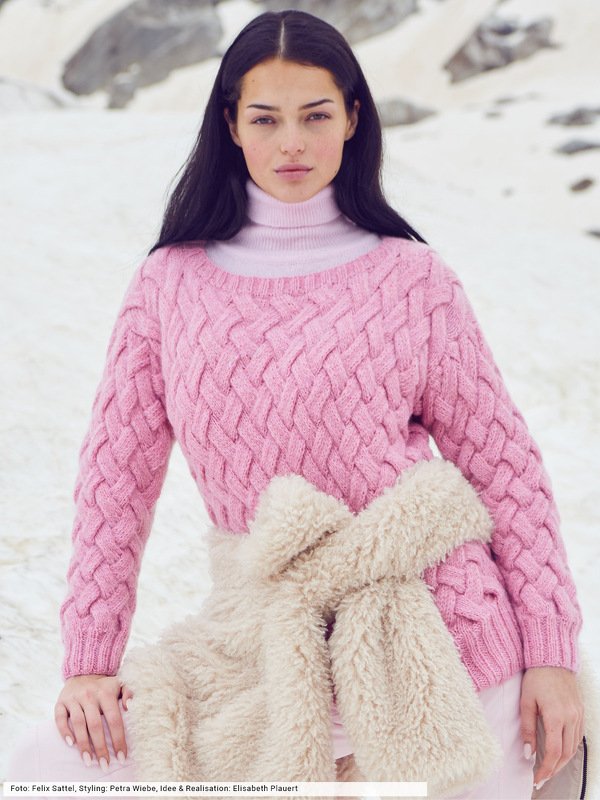 Pulli mit Flechtstrukturen
