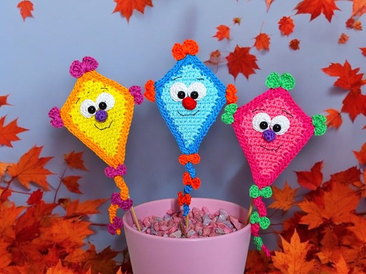 Lustige Herbstdrachen - Häkelanleitung Deko|Blumenstecker