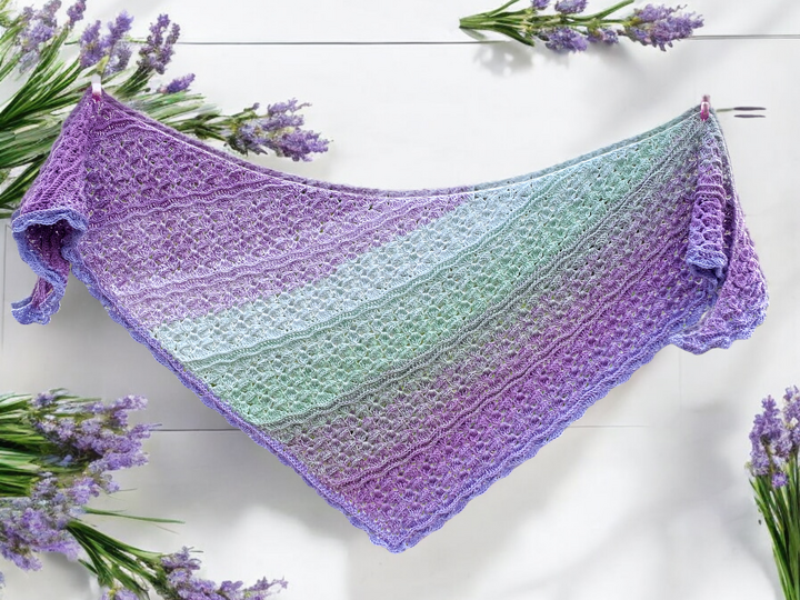 Flat triangular scarf „Mirfana BE“ – crochet pattern