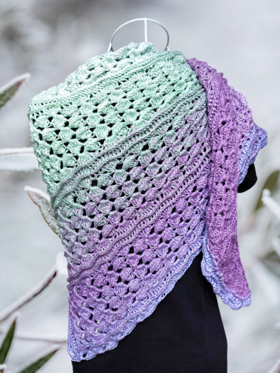 Flaches Dreieckstuch „Mirfana BE“ - Häkelanleitung