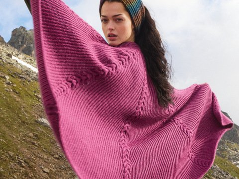 Cape mit Stirnband mit Zopfstreifen