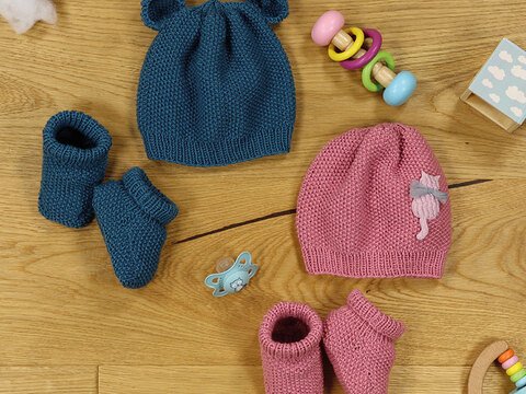 Strickanleitung Babymütze mit Schühchen "Merino Extrafein" 765049