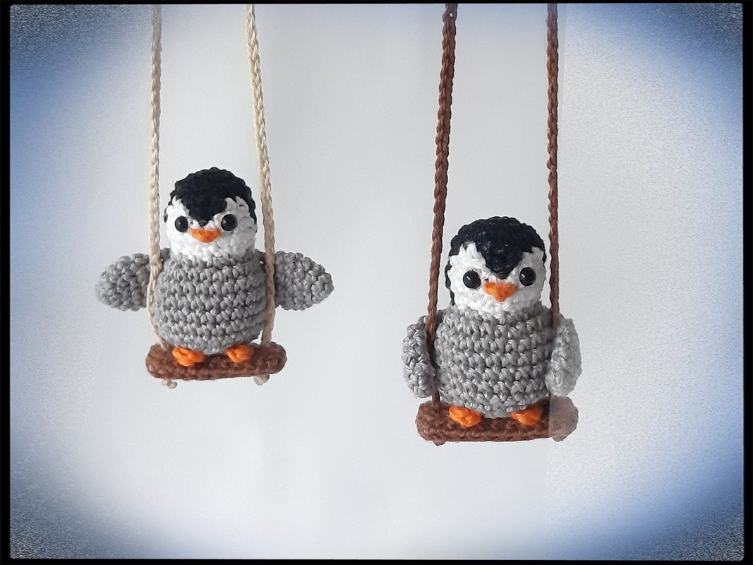 Kleiner Pinguin auf Schaukel - Bild 4