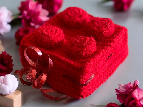 Häkelanleitung: Geschenkverpackung in Baustein-Optik