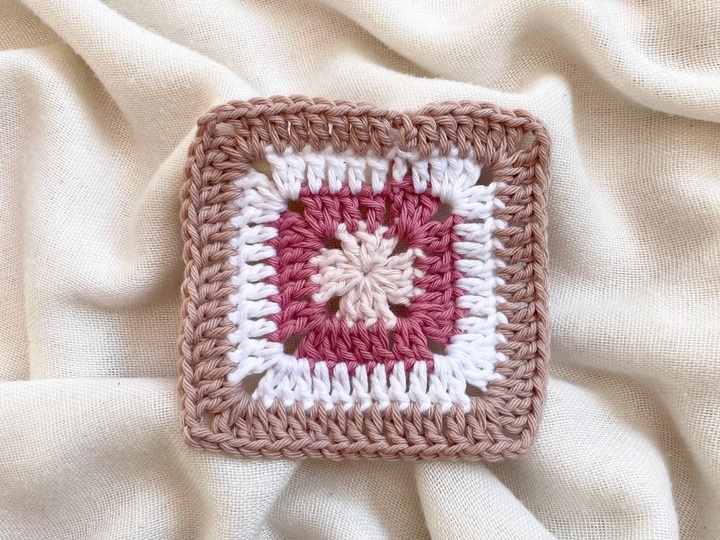 Häkelanleitung Quadratisches Granny Square „Solid“